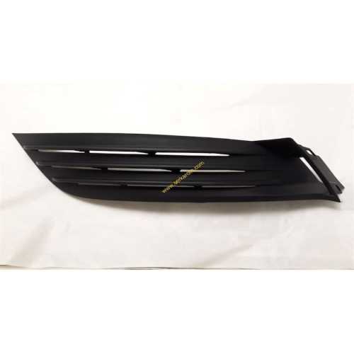 MEGANE IV HB SAĞ SİS FAR ÇERÇEVESI KAPAĞI Ürün Görseli